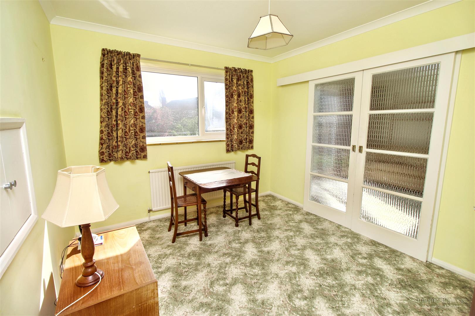 Hillview Close, Tilehurst, Reading
